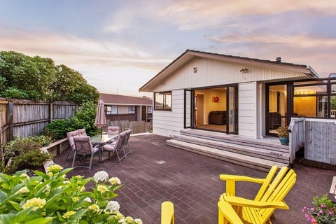 137 Bradbury Road, Botany Downs, Auckland