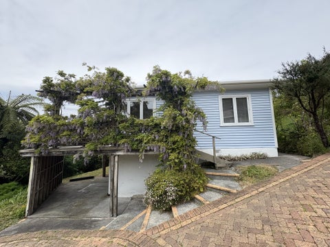 14 Bermer Road, Belmont, Lower Hutt