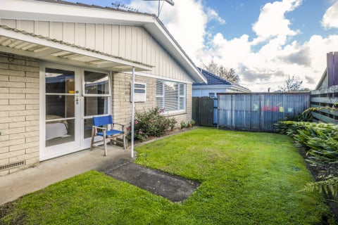 2/16 Duke Street, Papakura, Auckland