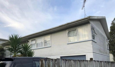 10 Halberg Street, Glenfield, Auckland