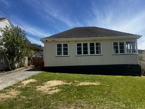 38 Wilkie Crescent, Naenae, Lower Hutt