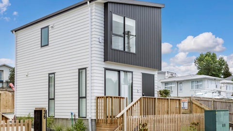 2/36 Tiroroa Avenue, Te Atatu South, Auckland