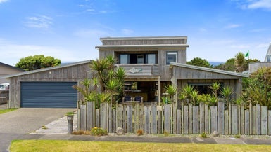 13 Scott Avenue, Otaki Beach, Otaki