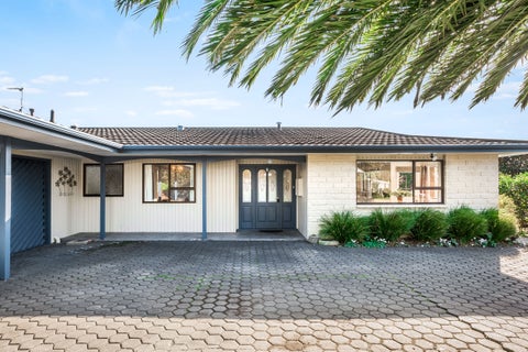 7 Observatory Close, Whitby, Porirua