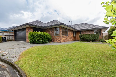 7 Lourie Way, Fitzherbert, Palmerston North