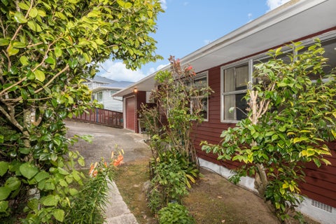 6 Woodman Drive, Tawa, Wellington