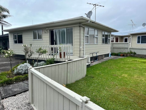 3A Lillian Place, Orewa, Orewa