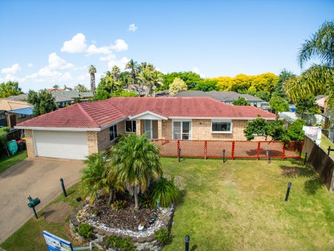 96 Glenross Drive, Wattle Downs, Auckland