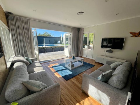 16 Churchouse Road, Greenhithe, Auckland