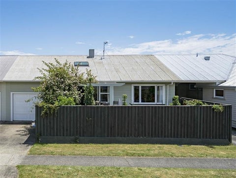 2/4 Otterson Street, Tahunanui, Nelson
