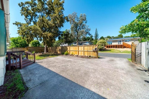 51 Awaruku Road, Torbay, Auckland
