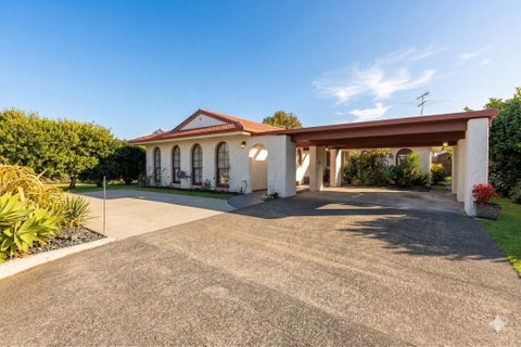 57 Pigeon Mountain Road, Half Moon Bay, Auckland