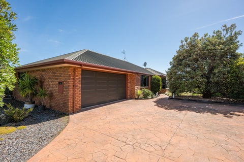 17 St James Avenue, Richmond