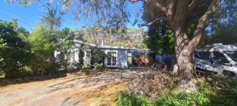 10 Puriri Road, Waikanae