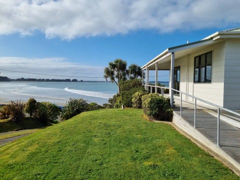 70 Rocks Highway, Riverton