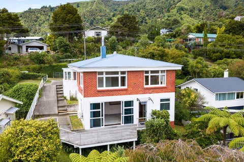 15 Taranaki Street, Picton, Picton