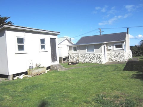 106 Kahukura Avenue, Waitārere Beach, Levin