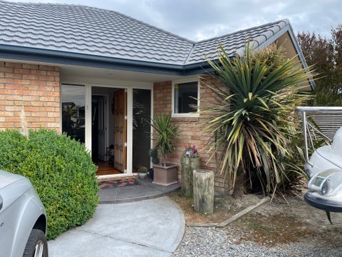 15 Sweet Waters Place, Woolston, Christchurch