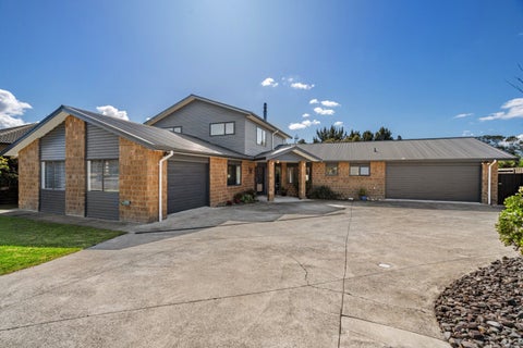 24 Sauvignon Place, Pyes Pa, Tauranga