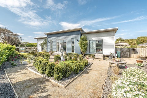 14 Golf Vue Place, Castlecliff, Whanganui
