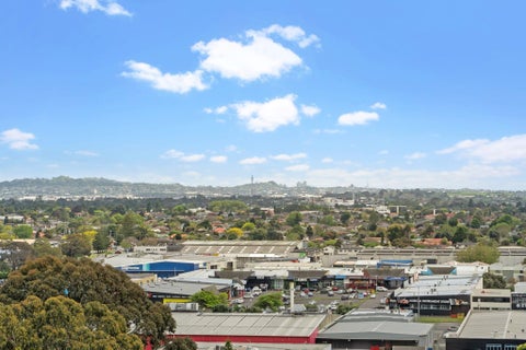 1004/17 Putney Way, Manukau, Auckland
