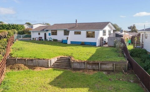 13 Freyberg Crescent, Waikanae Beach, Waikanae
