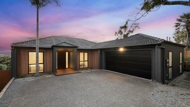 20 Baulcomb Parade, Windsor Park, Auckland