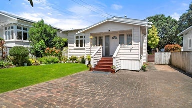 98 Shackleton Road, Mount Eden, Auckland