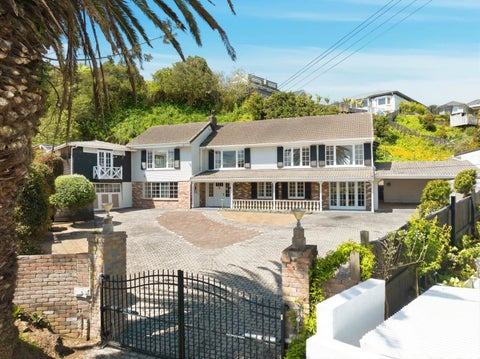 2 Queensway, Three Kings, Auckland