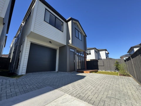 4/44 Abercrombie Street, Howick, Auckland