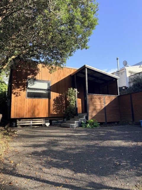 2 Ebrington Place, Strandon, New Plymouth