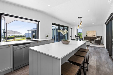 4A Shoal Beach Road, Aramoana, Omakere