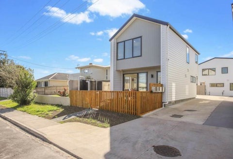 1/10 Alan Avenue, Henderson, Auckland