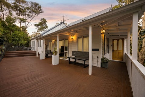 7E Fernwood Grove, Bayview, Auckland