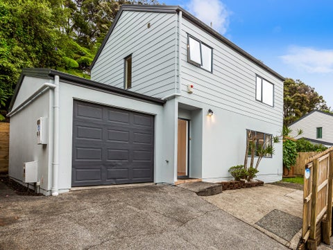 9B View Road, Glenfield, Auckland