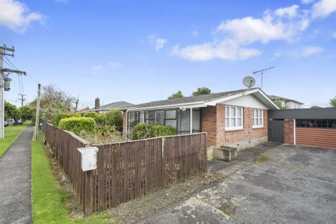 2/1 Hamilton Road, Papatoetoe, Auckland
