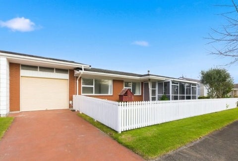4 Tupaea Place, Otumoetai, Tauranga