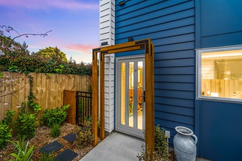 11/8 Yeovil Road, Te Atatū Peninsula, Auckland