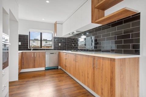 66 Bordeaux Parade, Te Atatu South, Auckland