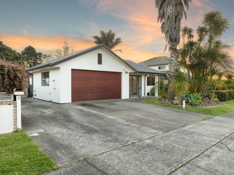 4 Manor Park Drive, Pyes Pa, Tauranga