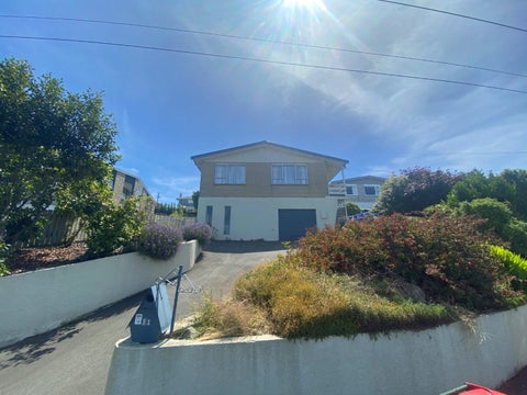 11 Strode Street, Halfway Bush, Dunedin