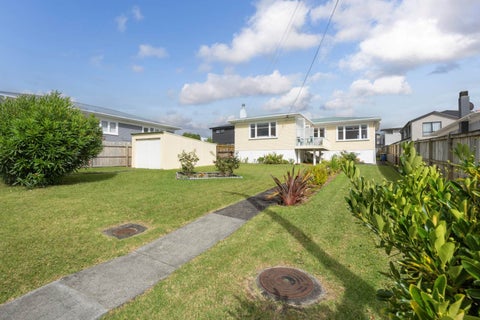 40 Kelwyn Road, Kelston, Auckland