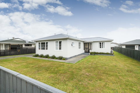 100 Derby Street, Feilding, Feilding