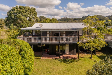 69 Captain Cook Road, Cooks Beach, Whitianga