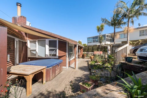66 Carlisle Road, Browns Bay, Auckland