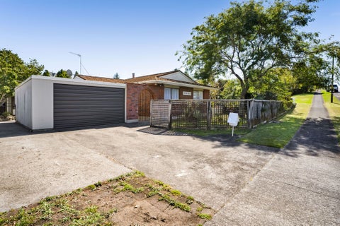 87 Heta Road, Highlands Park, New Plymouth