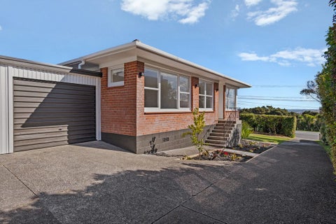 1/229 Glenfield Road, Hillcrest, Auckland