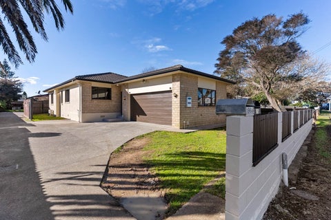 196 Robertson Road, Mangere East, Auckland