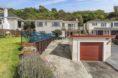 353 Main Road, Tawa, Wellington