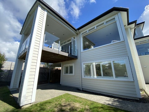 9 Castor Bay Road, Castor Bay, Auckland